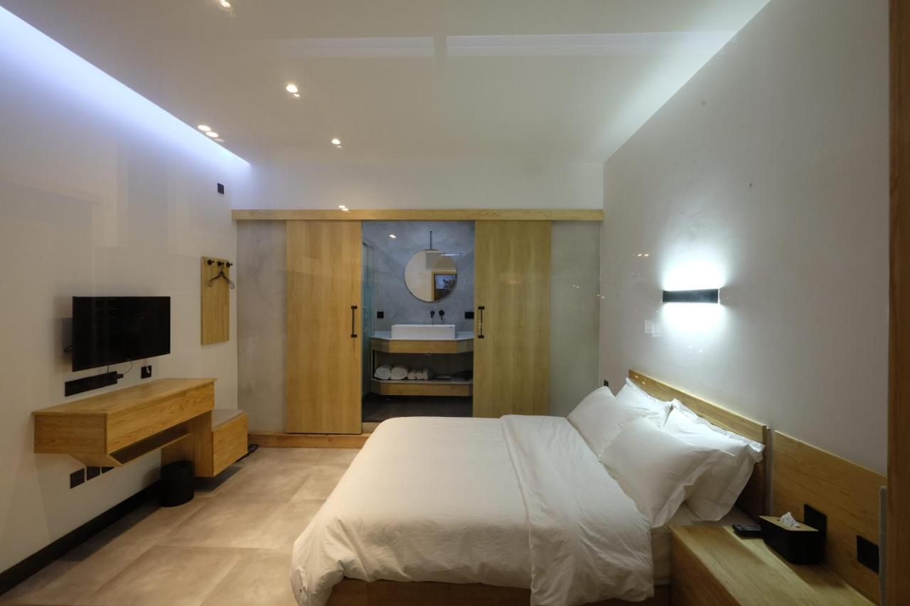 Dali Loft Travelling With Hostel Exteriör bild