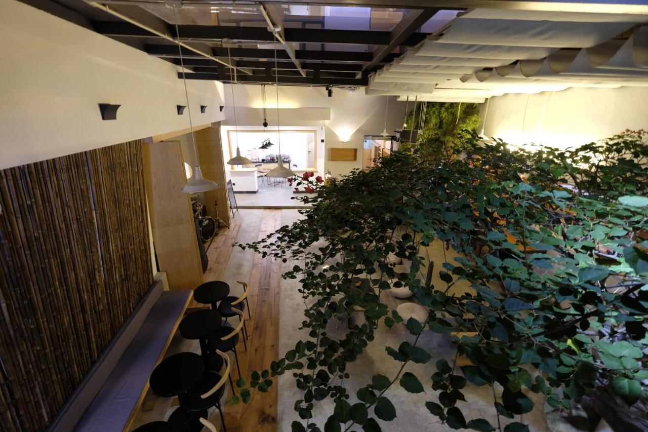 Dali Loft Travelling With Hostel Exteriör bild