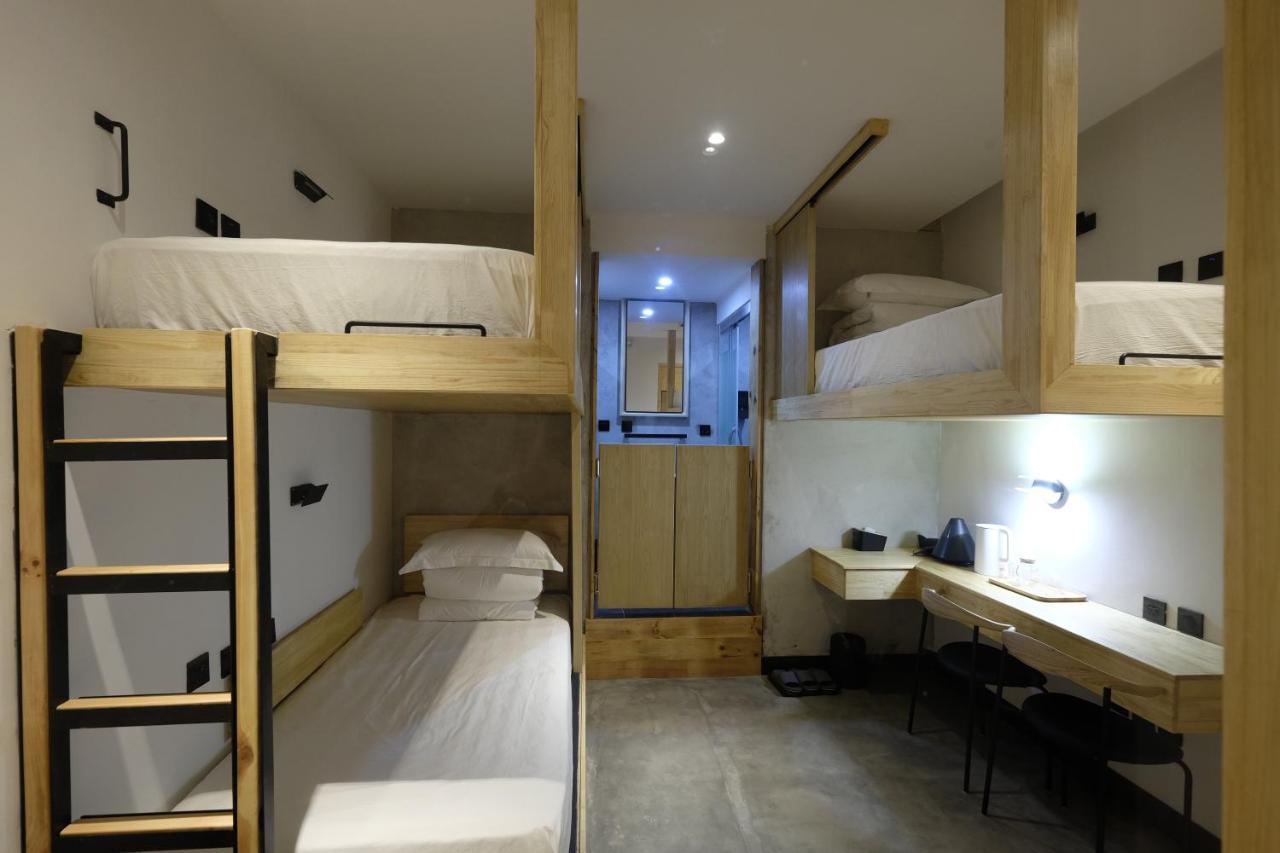 Dali Loft Travelling With Hostel Exteriör bild