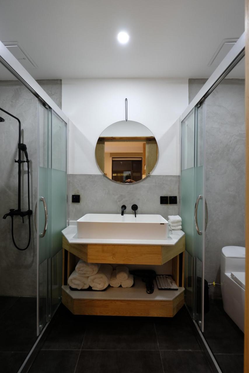 Dali Loft Travelling With Hostel Exteriör bild